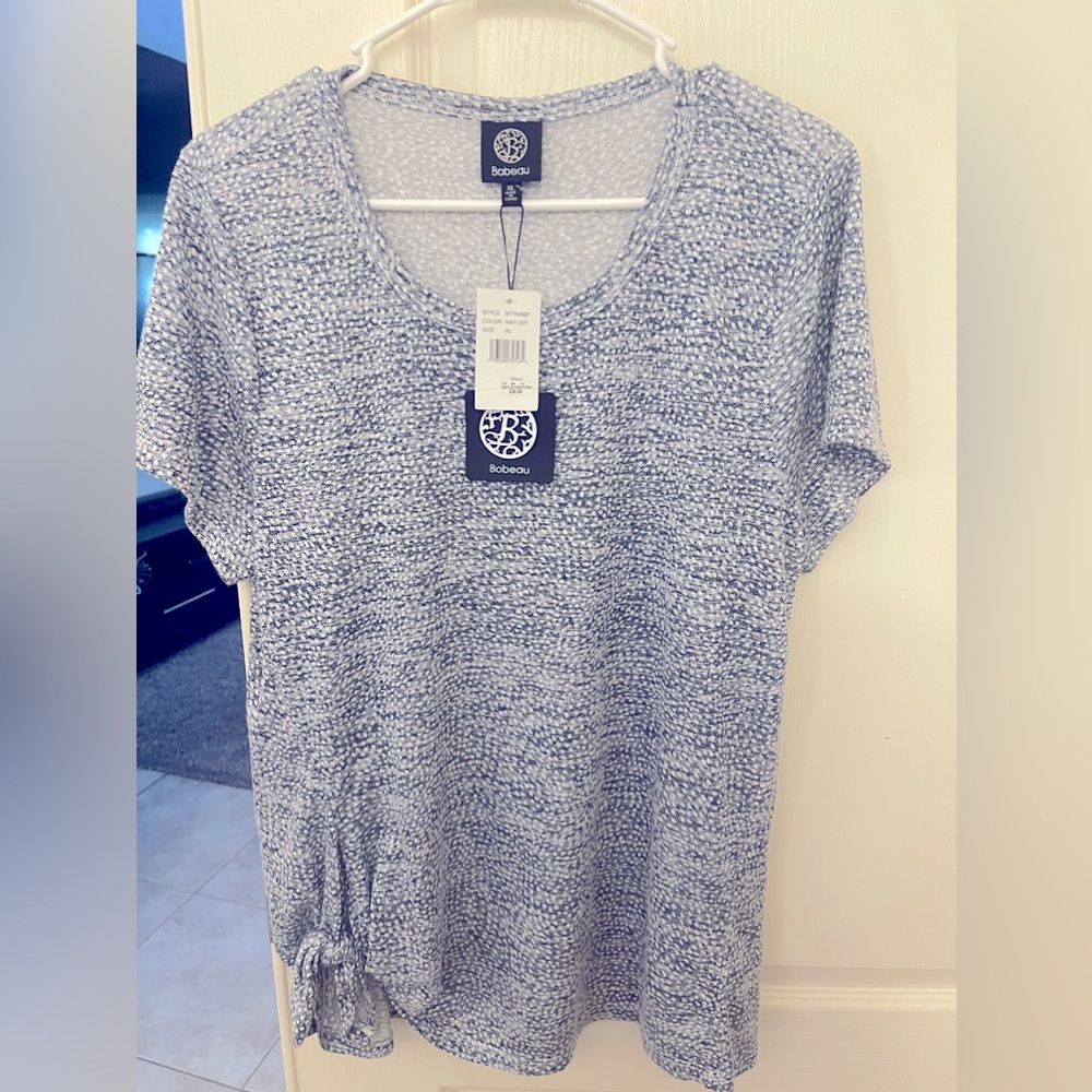 Summer T-shirt in X-LARGE with tags. Bobeau brand never worn.